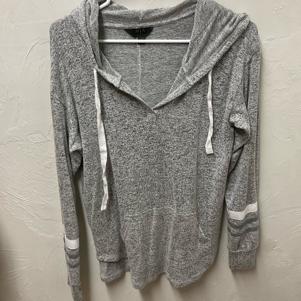 Mix Gray V-Neck Sweatshirt